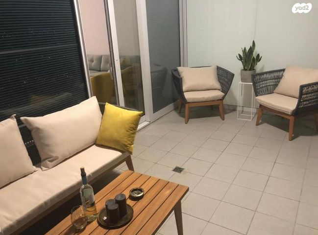 דירה, דרך מנחם בגין 144, מונטיפיורי, הרכבת, תל אביב יפו