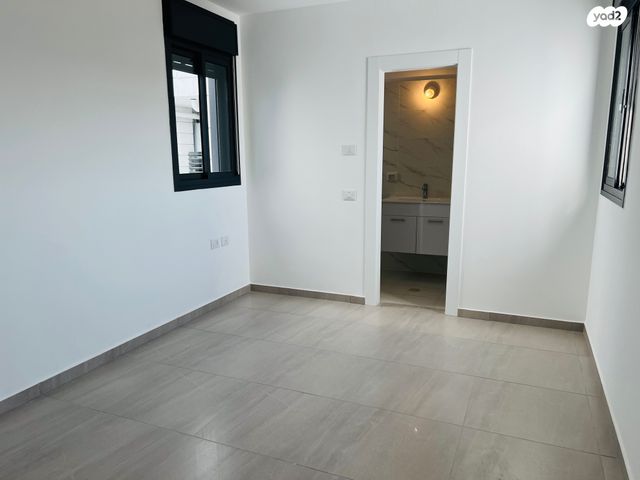 הרב שלום שבזי 