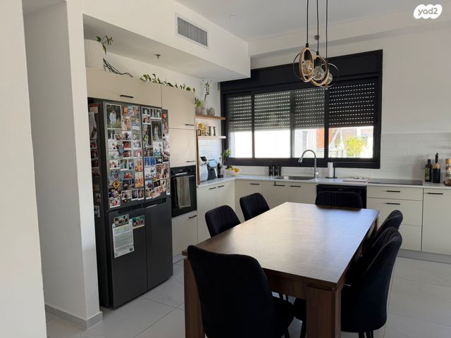 גג/ פנטהאוז, הנעורים, גן רש"ל, הרצליה