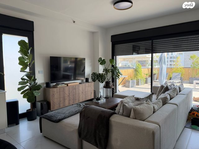 גג/ פנטהאוז, הנעורים, גן רש"ל, הרצליה