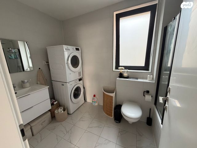 גג/ פנטהאוז, הנעורים, גן רש"ל, הרצליה