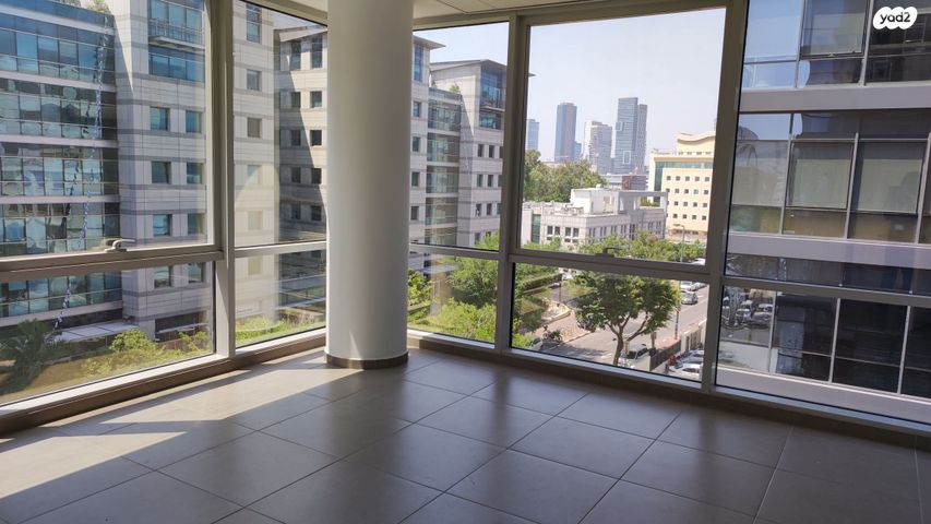 משרדים, הברזל, עתידים, אזור התעסוקה רמת החייל, תל אביב יפו