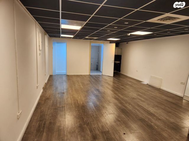 חנויות/ שטח מסחרי, לזרוב, מב"ת מערב, אזור תעשייה חדש, ראשון לציון