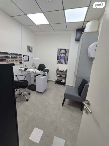 משרדים, בן צבי, רמת משה / בית שמש הוותיקה, בית שמש