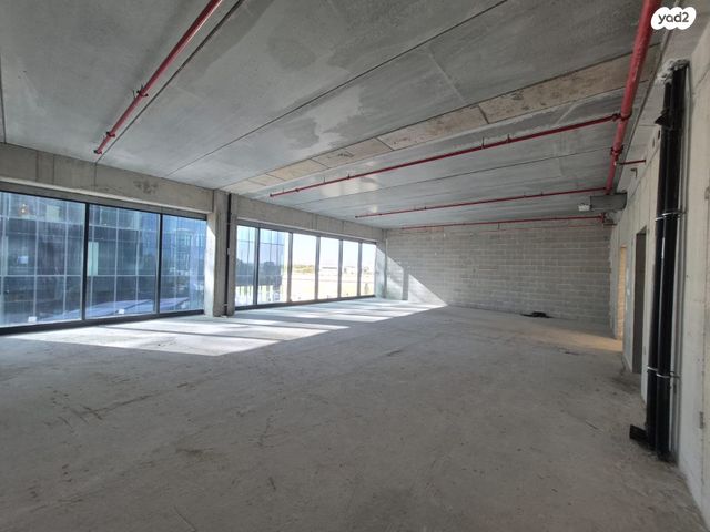 אזור תעשיה נווה נאמן