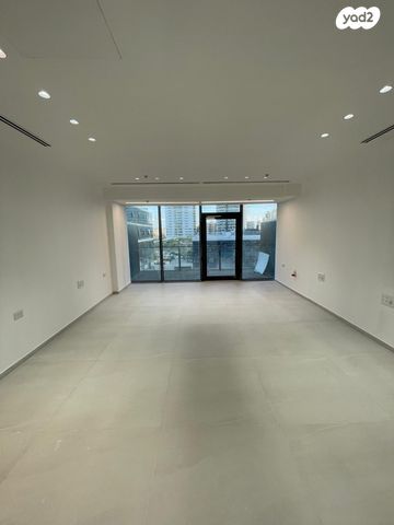 משרדים, שושנה דמארי, משכנות האומנים, קרית מוצקין