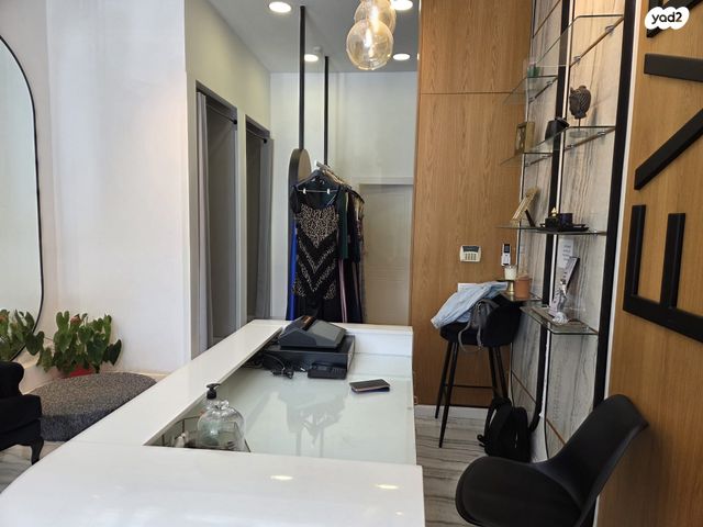 חנויות/ שטח מסחרי, אזור תעשיה כרמיאל, כרמיאל