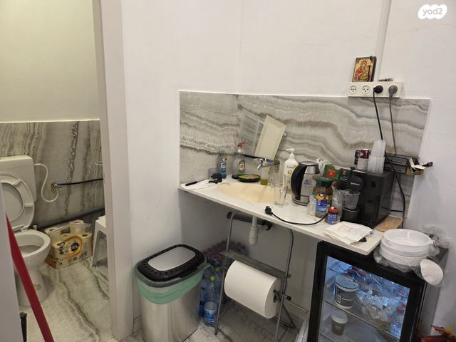 חנויות/ שטח מסחרי, אזור תעשיה כרמיאל, כרמיאל