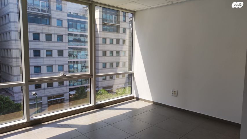 משרדים, הברזל, עתידים, אזור התעסוקה רמת החייל, תל אביב יפו