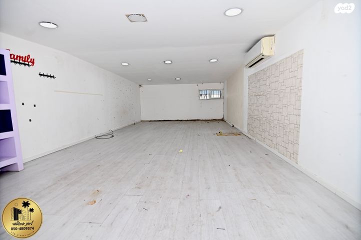 חנויות/ שטח מסחרי, העצמאות, קרית גיורא, אור יהודה