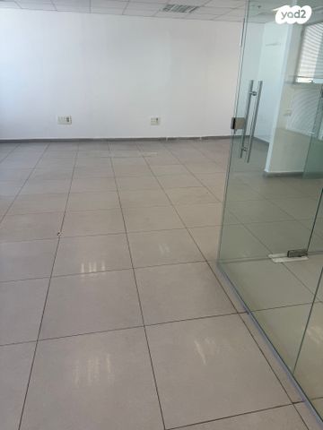 משרדים, יהושע שטמפפר 8, מרכז העיר דרום, נתניה