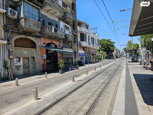 חנויות/ שטח מסחרי, שדרות ירושלים, מכללת תל אביב יפו, דקר, תל אביב יפו