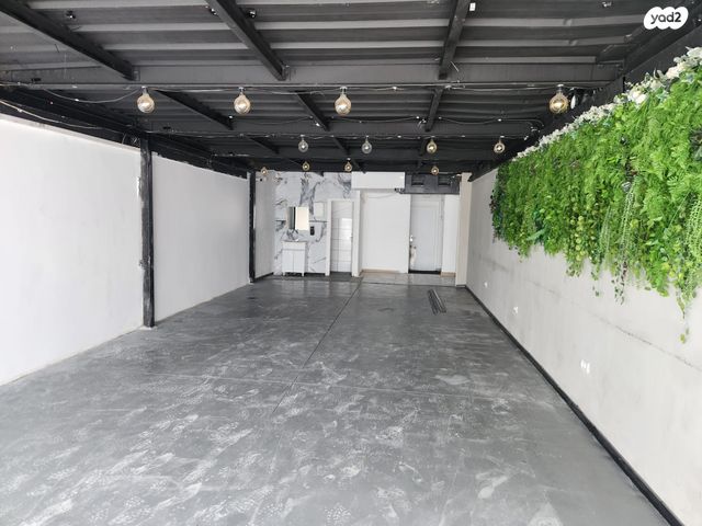 חנויות/ שטח מסחרי, לזרוב, מב"ת מערב, אזור תעשייה חדש, ראשון לציון