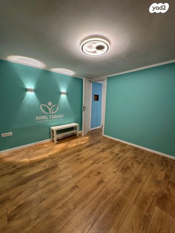 סטודיו, אורנים 1, גבעת שמואל