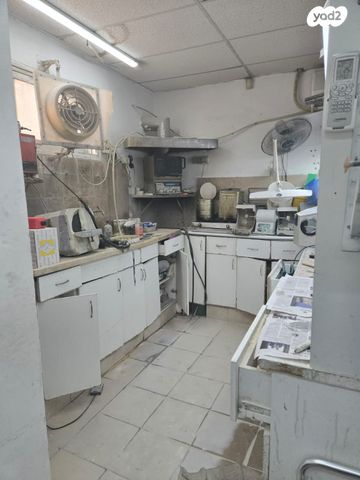 חנויות/ שטח מסחרי, רמב"ם, ראשון לציון