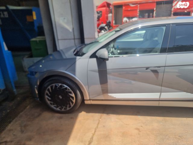 יונדאי איוניק 5