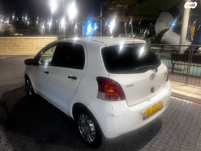 טויוטה יאריס