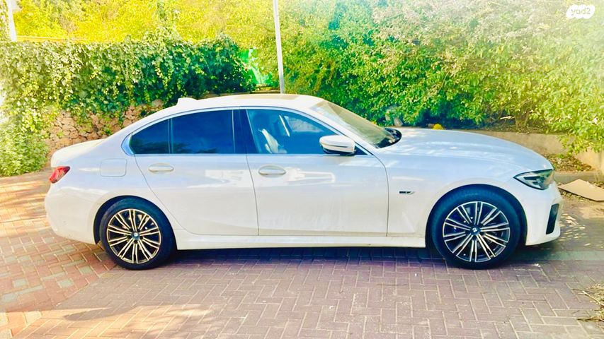 מודעת רכב ב מ וו סדרה 3