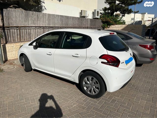 מודעת רכב פיג'ו 208