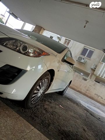 מודעת רכב מאזדה 3