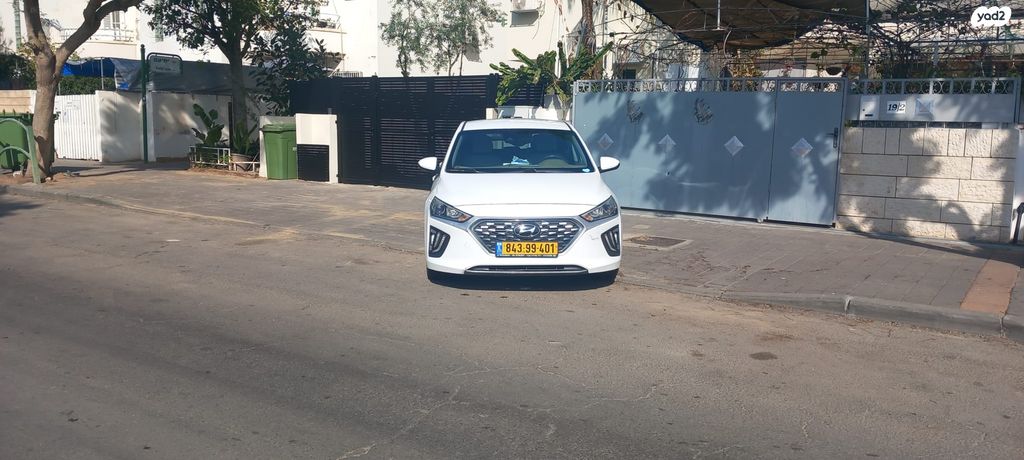 יונדאי איוניק