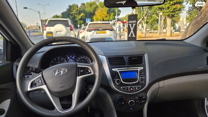 יונדאי אקסנט i25