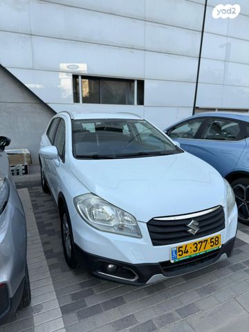 סוזוקי קרוסאובר