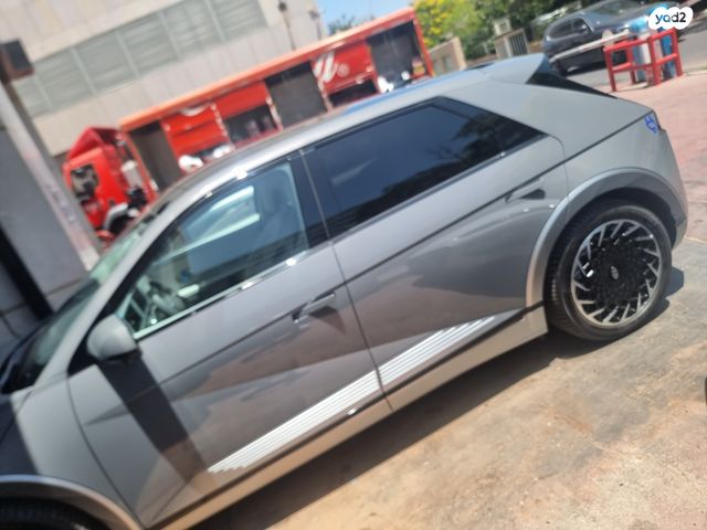 יונדאי איוניק 5