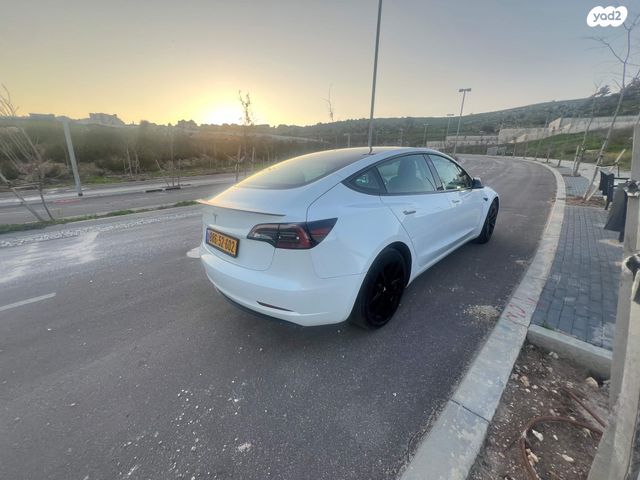 טסלה מודל 3