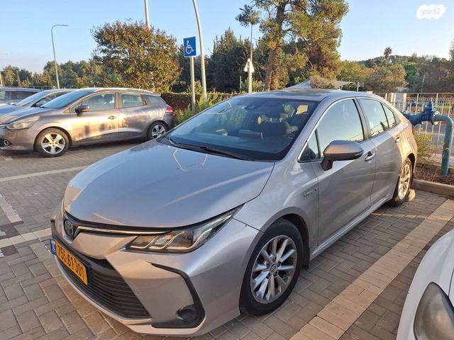 טויוטה קורולה