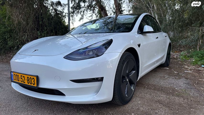 מודעת רכב טסלה מודל 3
