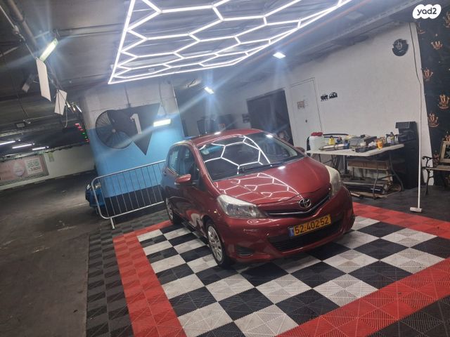 מודעת רכב טויוטה יאריס