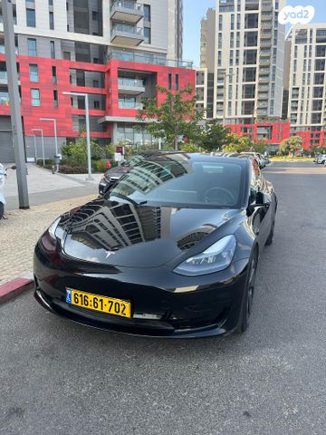 טסלה מודל 3