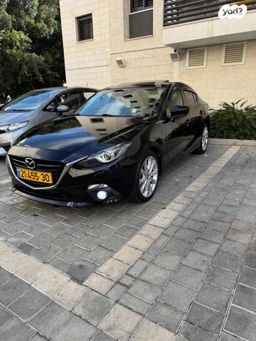 מודעת רכב מאזדה 3