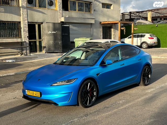 טסלה מודל 3