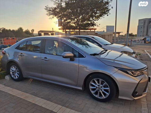 טויוטה קורולה