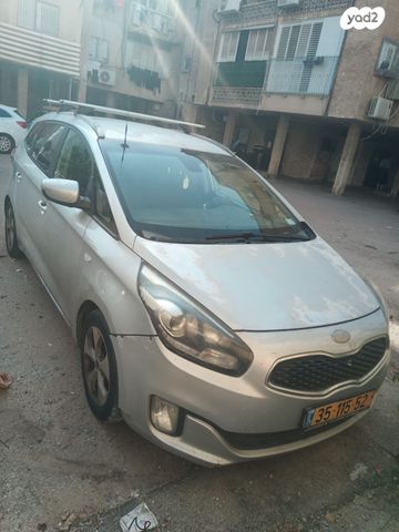 מודעת רכב קיה קארנס