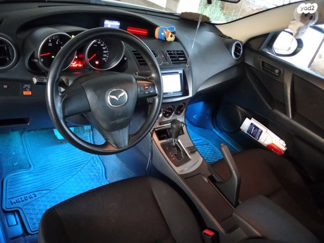 מאזדה 3