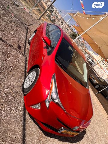 טויוטה פריוס