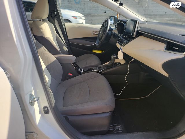 מודעת רכב טויוטה קורולה