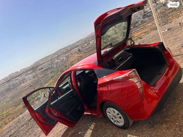 מודעת רכב טויוטה פריוס