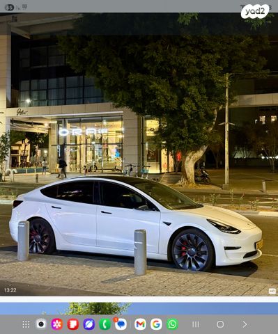 מודעת רכב טסלה מודל 3