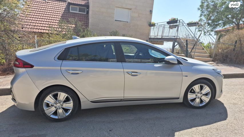 מודעת רכב יונדאי איוניק