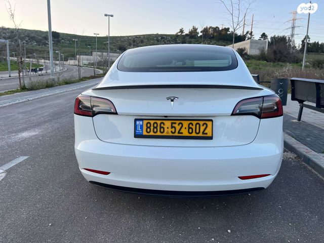 טסלה מודל 3