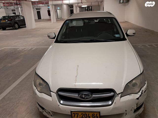 סובארו B4/לגאסי