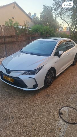 טויוטה קורולה