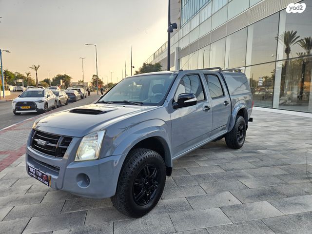 איסוזו די-מקס