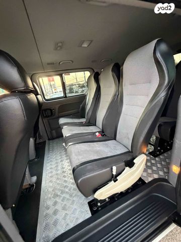 יונדאי H-1 / i800