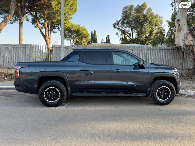 מודעת רכב שברולט סילברדו EV 1