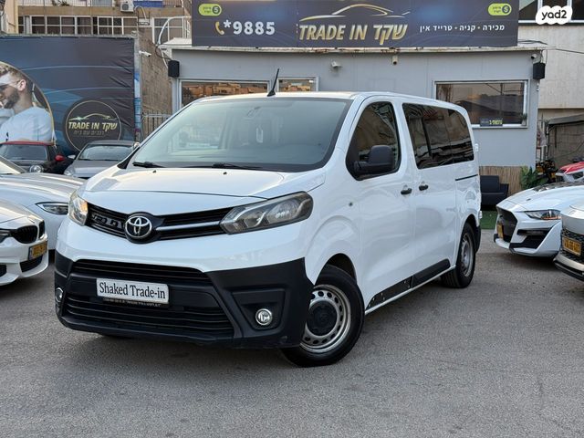 מודעת רכב טויוטה פרואייס